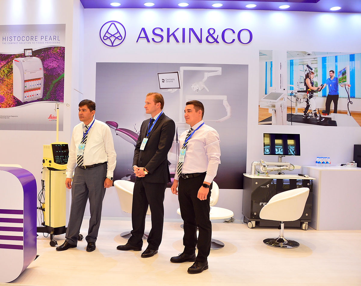 Türkmenistanda Saglygy goraýyş we derman senagaty işgärleriniň güni bellenildi